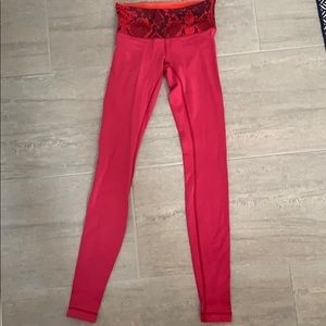 Lulu Lemon Reversible Wonder Under Leggings